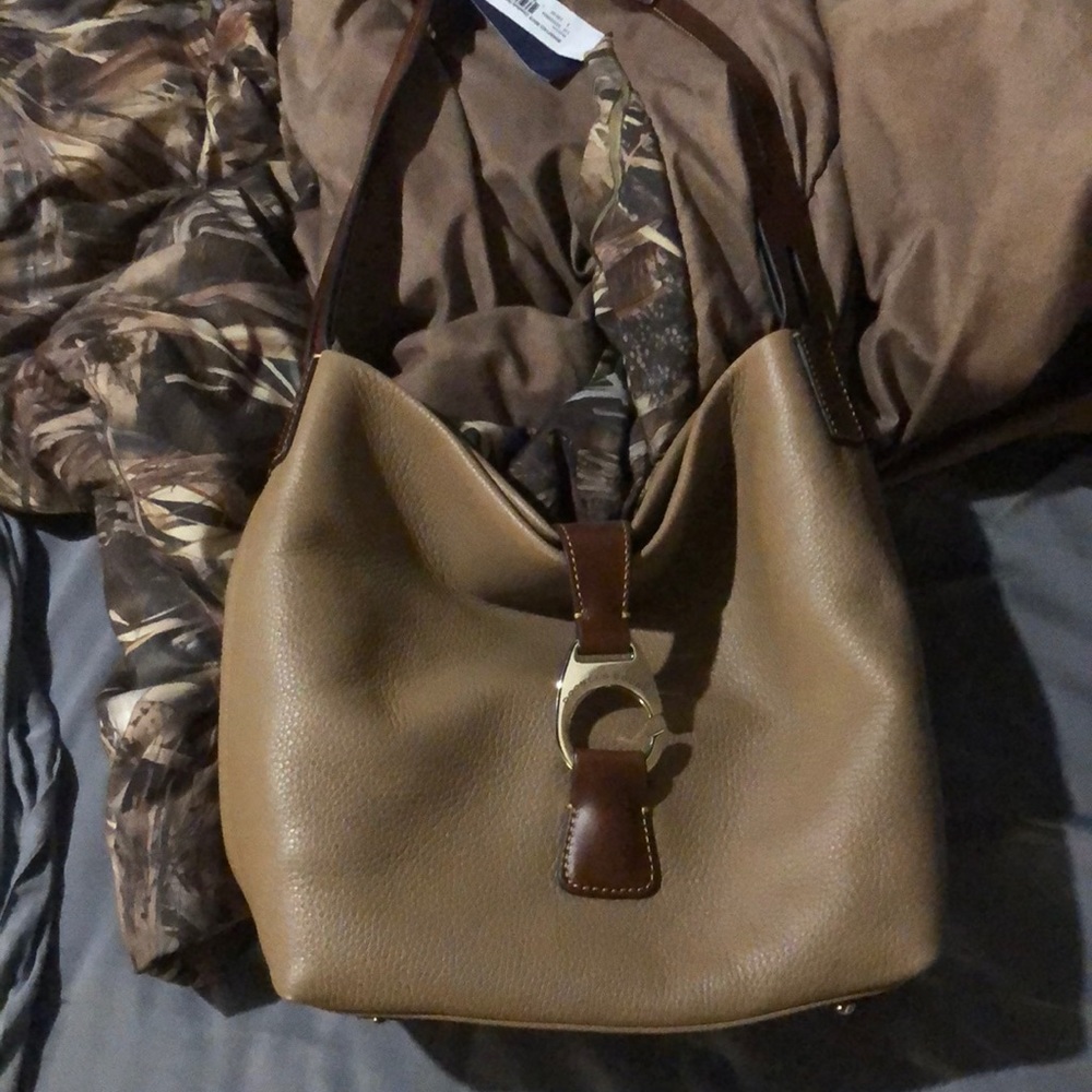 Dooney and Bourke cross body